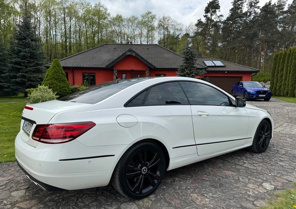Mercedes-Benz Klasa E cena 99000 przebieg: 181401, rok produkcji 2015 z Włocławek małe 742